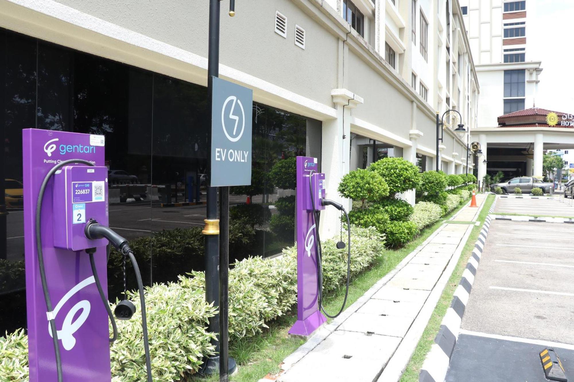 Perdana Kota Bharu Hotel Kültér fotó